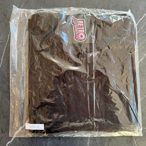 Retrolicious Retro Boat Neck Top in Black - Picture 6 of 10